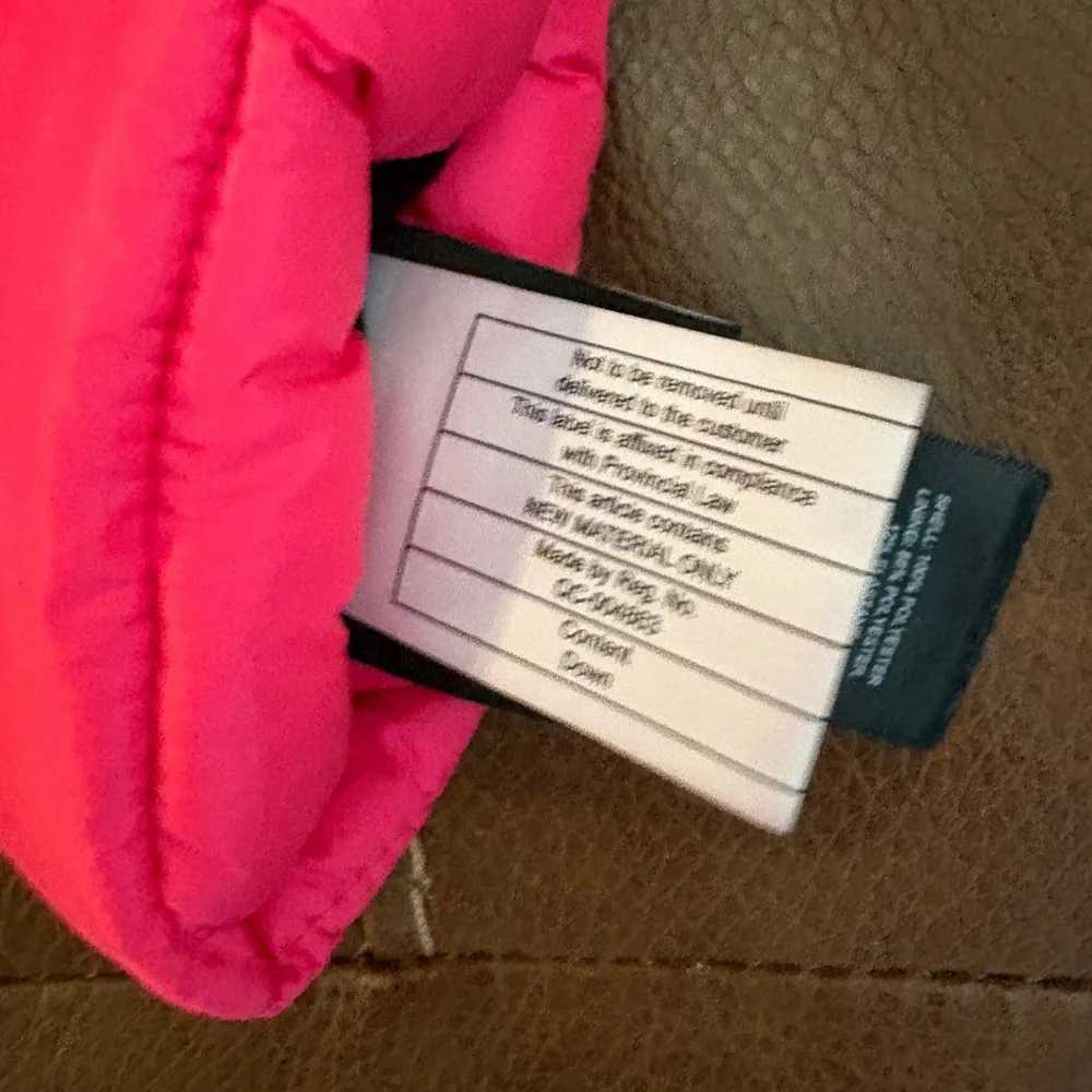 ARITZIA TNA HOT PINK PUFFER MITTENS Gloves Down M/L‎ Medium Large